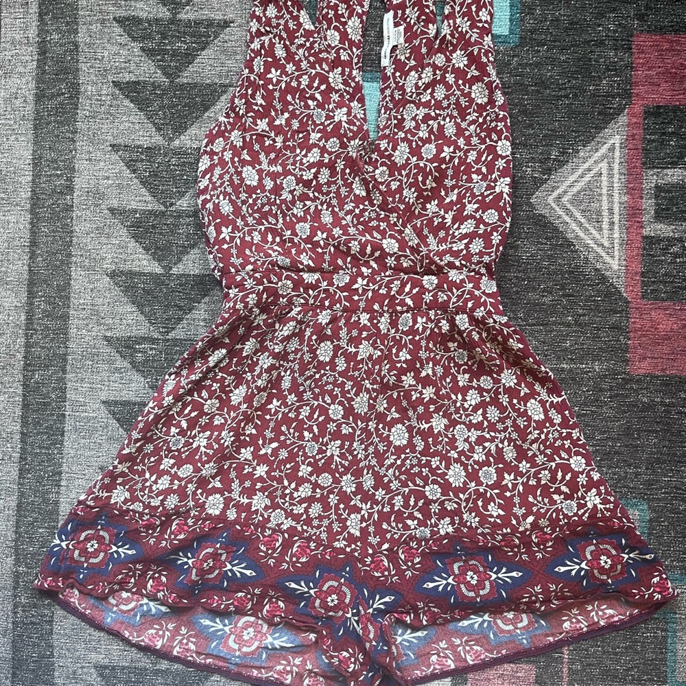 American Eagle Outfitters Maroon Floral Romper